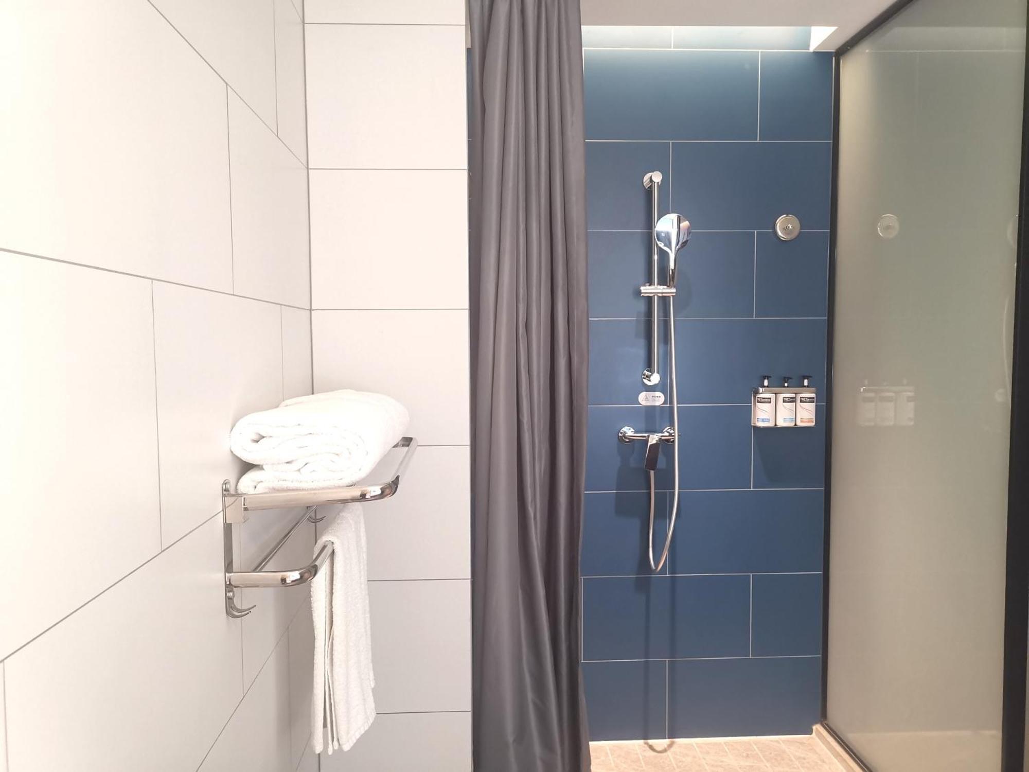 Holiday Inn Express Shanghai Expo Centre By Ihg Eksteriør bilde